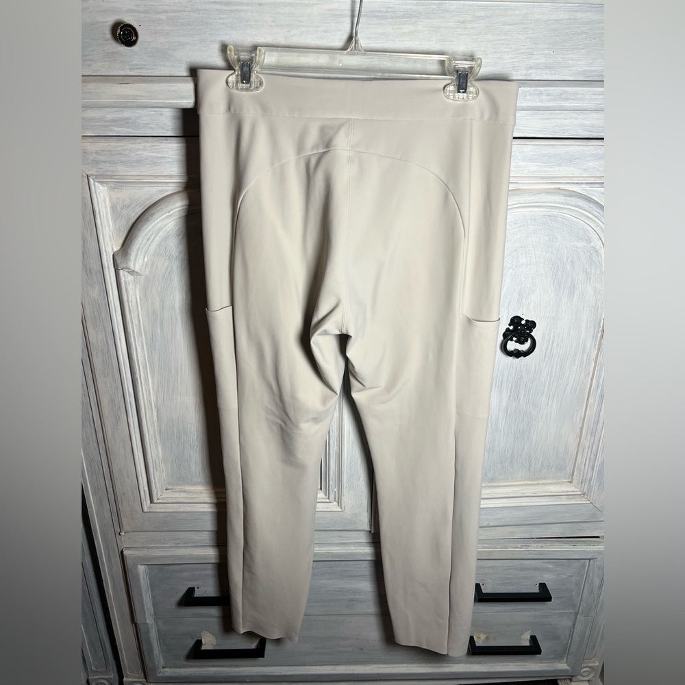 Athleta Stellar Trouser Beige Athleisure Travel Lounge Classic Active - Picture 9 of 10